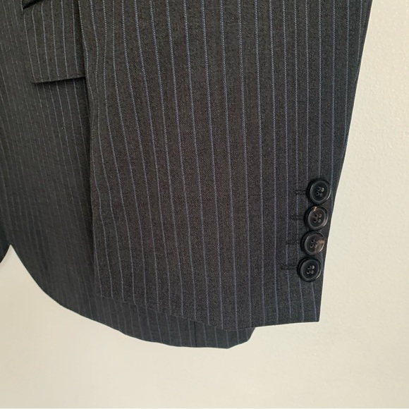 Hugo Boss Suit - Picture 6 of 16